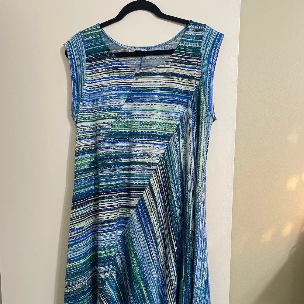 Fun, Plus Sized asymmetrical handkerchief hem dress, gently worn 1X - Picture 1 of 4